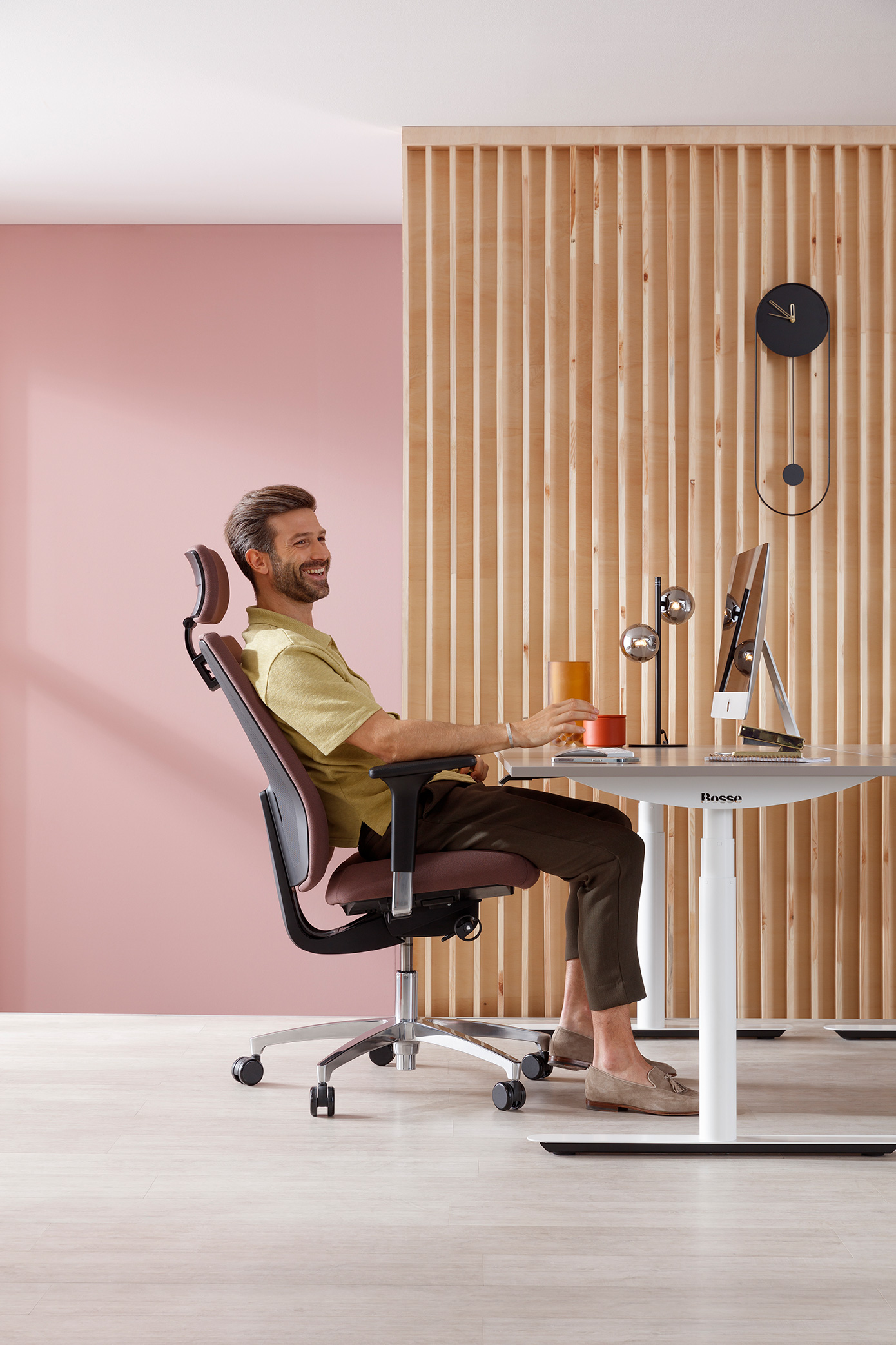 Vendita online Poltrona ergonomica INDEED con sedile a molle by Dauphin