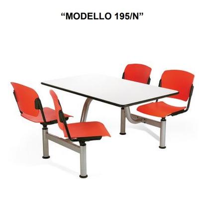 Blocco mensa con tavolo e 4 sedie. Dimensioni del solo tavolo L120XP80  